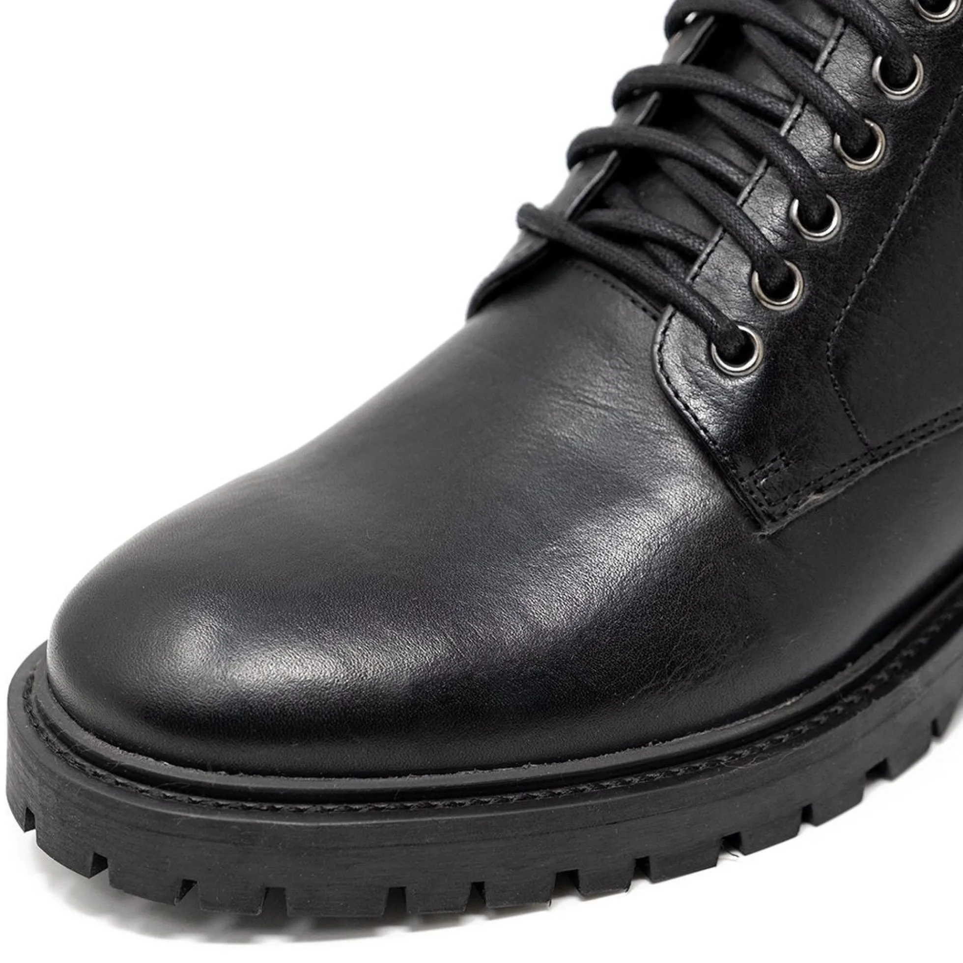 Walk London James Chukka Boot Black Flash Sale