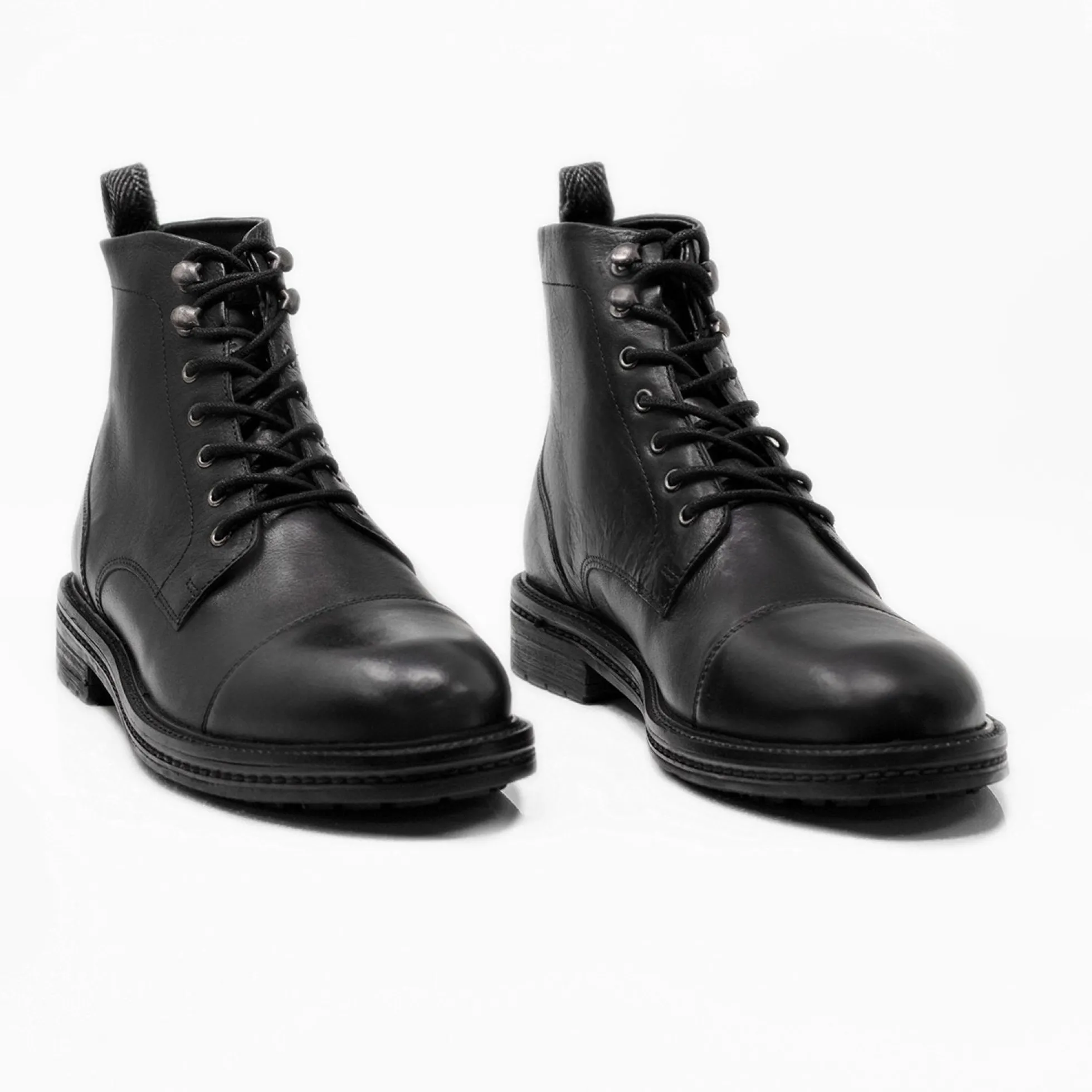 Walk London Wolf Toe Cap Boot Black Leather Best Sale